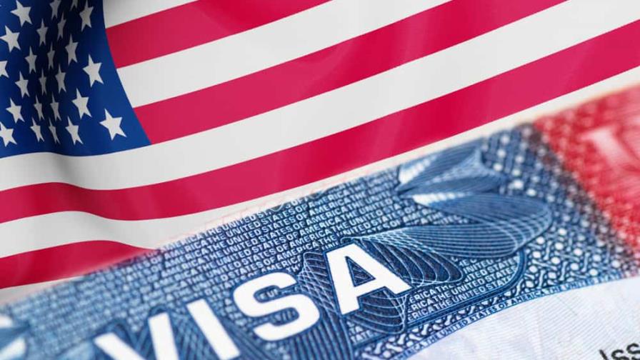 EE.UU. suspende visas de trabajo para conductores extranjeros de camiones