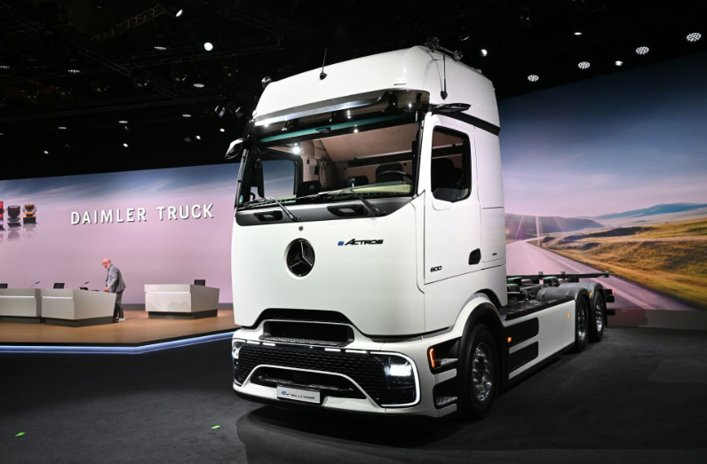 Las ventas de Daimler Truck en América del Norte repuntaron un 42% en el segundo trimestre.